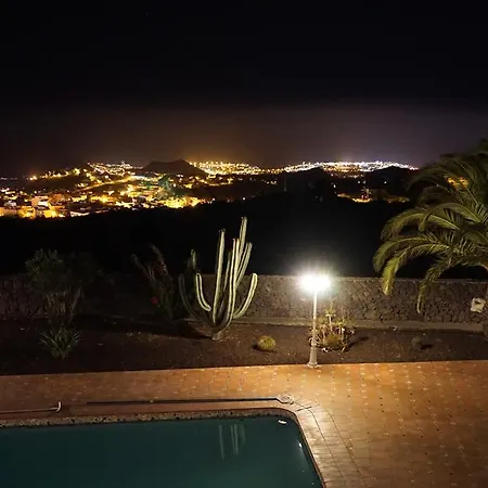 Finca El Pino شقة